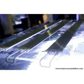 LAMPARA LED LANCIAPLANTADO Y AGUA DULCE 60CM